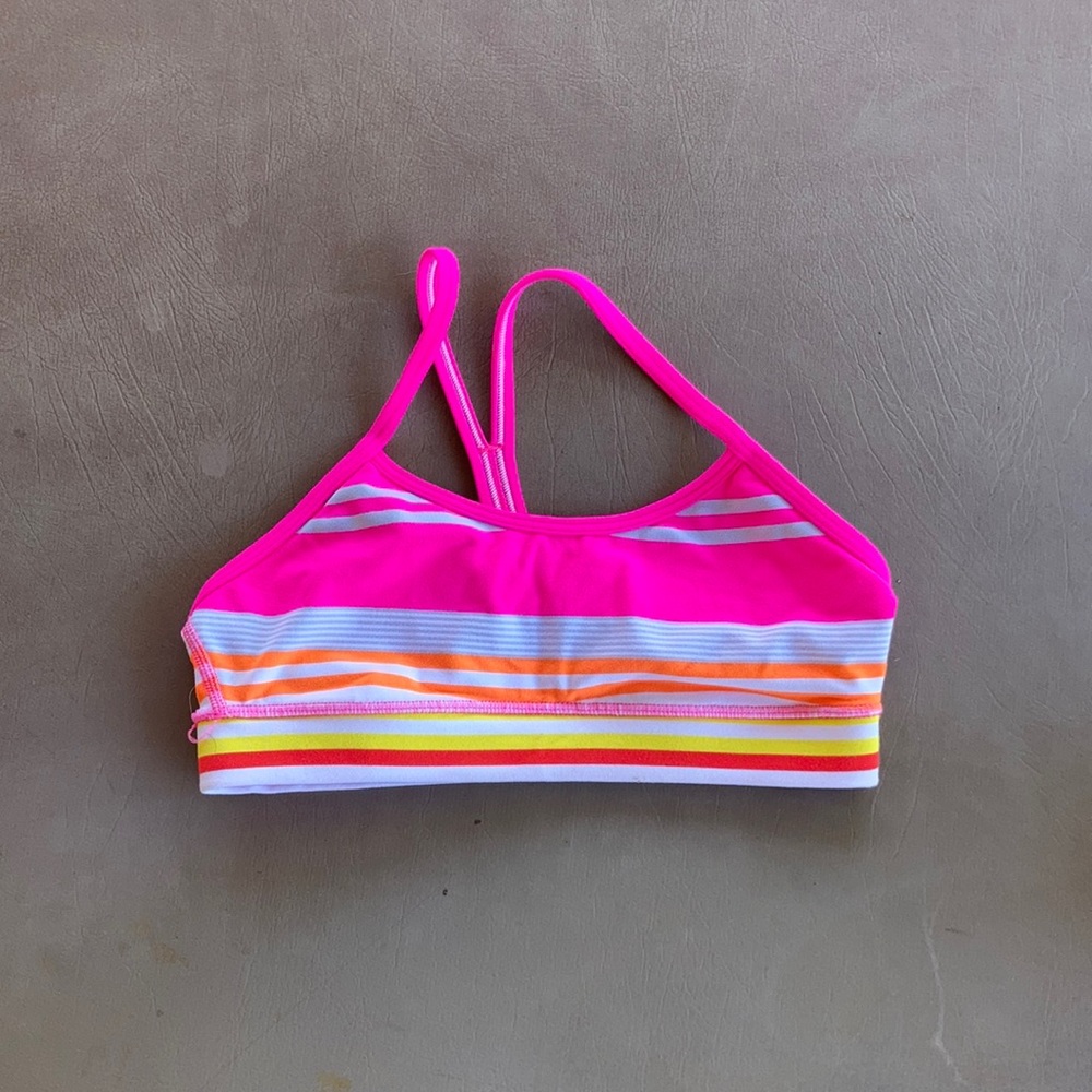 Lululemon sports bra